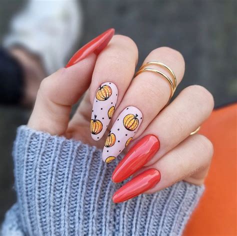 35+ Cute Fall Nails: Adorable Autumn Manicures - Emerlyn Closet