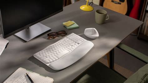 Logitech Wave Keys review: the ergonomic wireless keyboard