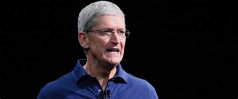 Apple's Tim Cook Says Student Have Right to ‘Great Public Education’ - ABC News