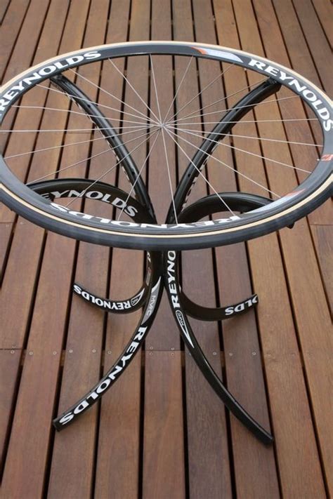 Absolutely Amazing Ways To Reuse Bicycle Wheels In Home Decor