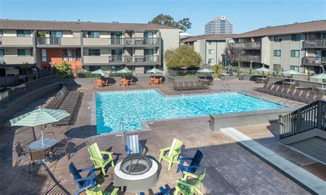 City Center Foster City, CA Apartments | Harbor Cove Apartments