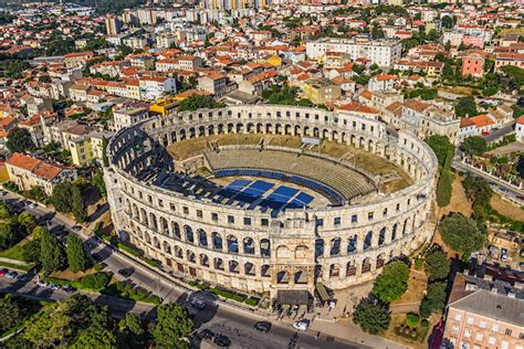 10 Most Incredible Roman Amphitheaters – Touropia Travel