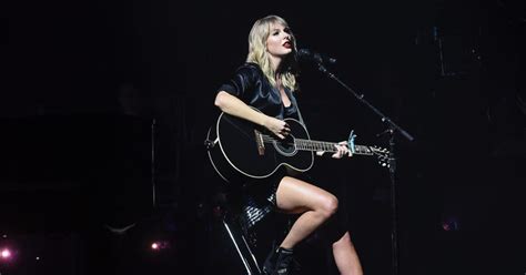 The Best Taylor Swift Country Music Songs of All Time