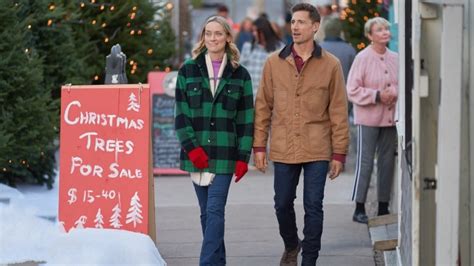 How Lunenburg transformed into Christmas Island for new Hallmark movie ...