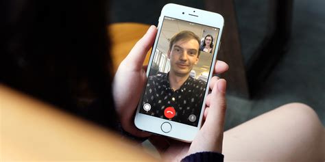 FaceTime photos: capture Live Photos mid-call | iOS 11 Guide - TapSmart