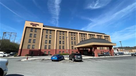 HOTEL TOUR - Hampton Inn - Altoona, PA | It'sAnthony - YouTube