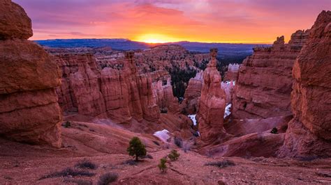 Download Bryce Canyon National Park Sunset Wallpaper | Wallpapers.com