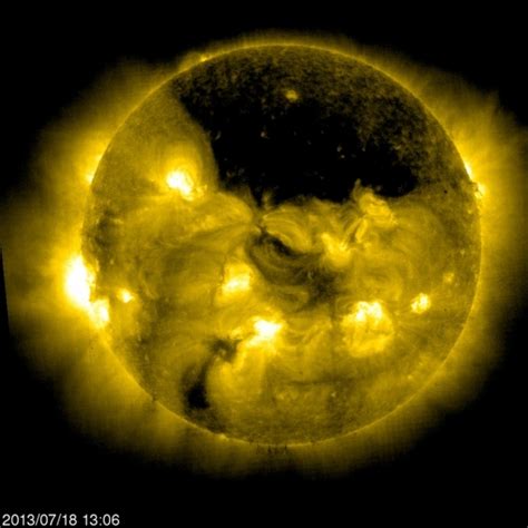 Coronal Hole Seen Over Sun's North Pole By SOHO Spacecraft | HuffPost