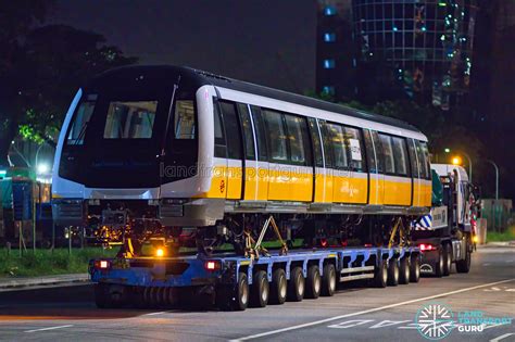 Delivery of Alstom Metropolis C851E (CCL) train via Harbour Drive ...