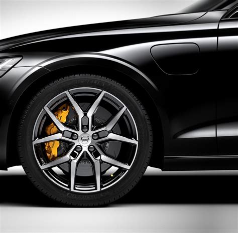 Volvo Cars and Polestar launch new Polestar Engineered electrified performance offer ...