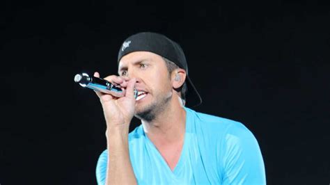 (PHOTOS) Luke Bryan Performance