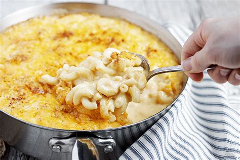 One-Pan Extra Creamy Mac and Cheese - Seasons and Suppers