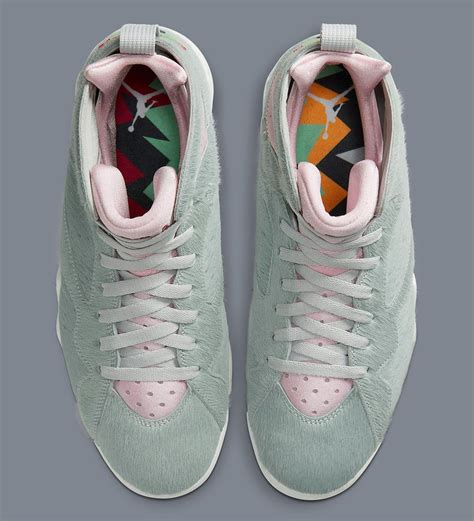 The Air Jordan 7 "Hare 2.0" Scheduled for April 8th Release | HOUSE OF HEAT