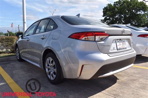 New 2021 Toyota Corolla LE 4dr Car in San Antonio #210009 | Red McCombs ...