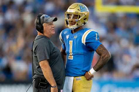 UCLA’s Dorian Thompson-Robinson participates in practice, despite knee ...