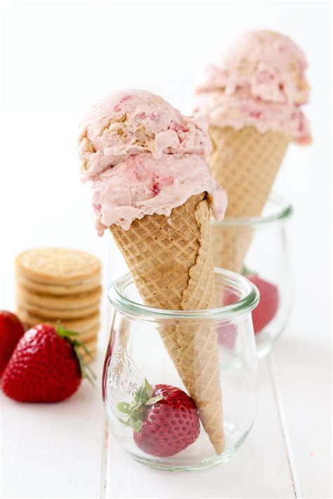 Strawberry Cookies and Cream Ice Cream