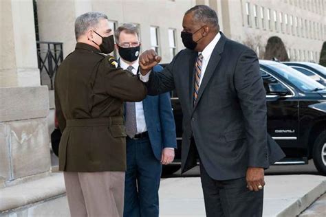 In 1st Message, New SecDef Lloyd Austin Cites Pandemic Control as DoD ...