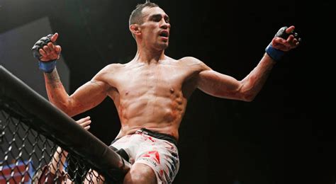 Tony Ferguson vs. Charles Oliveira added to UFC 256 card