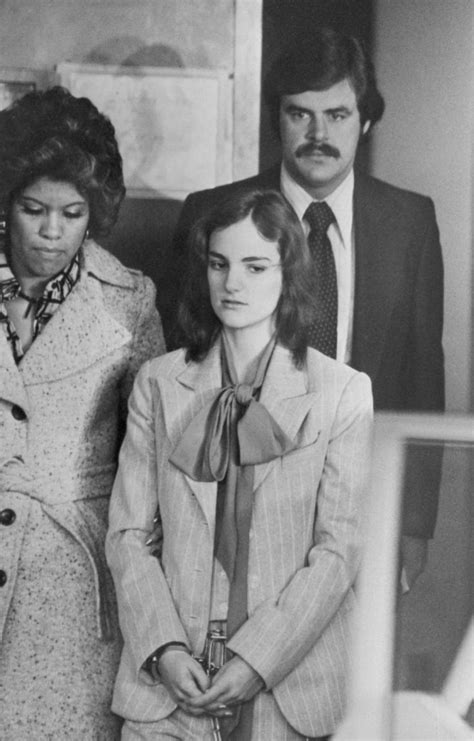 Patty Hearst On Her Way To Court During Her Bank Robbery Trial. | Patties, Hearst, William ...