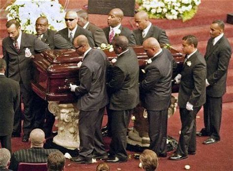 ysopmie: tupac shakur funeral pictures