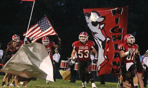 Highland strike settled, Bulldogs ready to go against Jerseyville