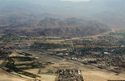 Palm Springs International Airport Photograph - Palm Springs ...