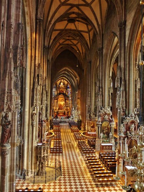 European Cathedrals Interior | Interior view of 18 altars in ...