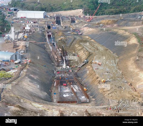 Cut and cover tunnel section of the Channel Tunnel under construction ...