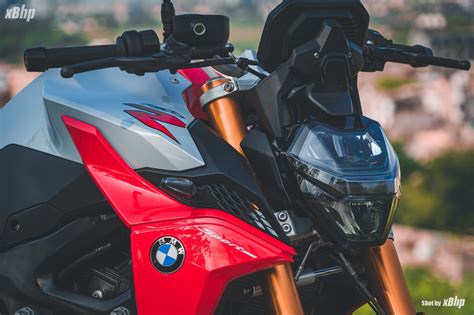 BMW F900R Review: Heady cocktail of complexity and ease