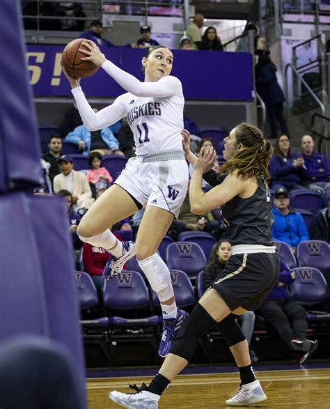 UW women’s basketball team thankful to just get on the court as Huskies ...