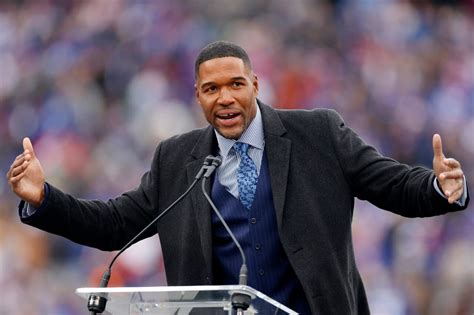 Michael Strahan shares items he will bring to space - TheGrio