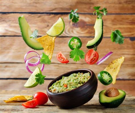 Observe National Guacamole Day with an Easy Guacamole Recipe