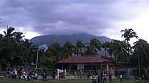 Philippine communities get prepared as volcano threatens eruption | PreventionWeb