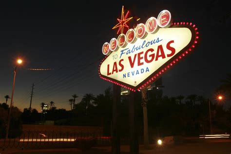 Betty Willis, who designed iconic ‘Welcome to Fabulous Las Vegas’ sign ...