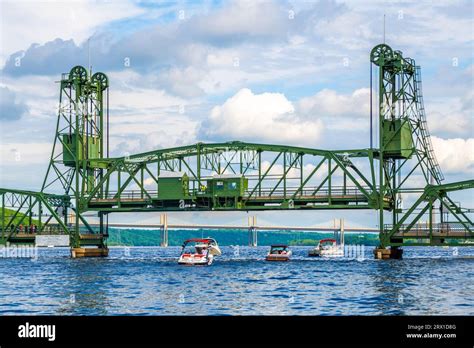 The Stillwater Lift Bridge in Stillwater, Minnesota Stock Photo - Alamy