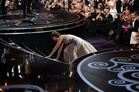 Jennifer Lawrence trips on way to collecting best actress Oscar (video) - al.com