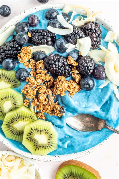 Blue Smoothie Bowl - Eating Bird Food