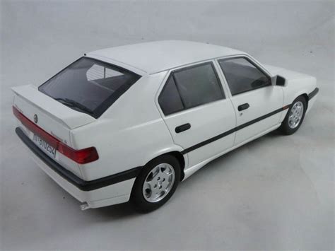 Alfa Romeo 33 1.7 16V Permanent 4 1991 - Modellini Street Diecast