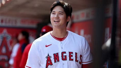 Shohei Ohtani Biography: Wife, Children, Parents, Siblings, Family, Net ...