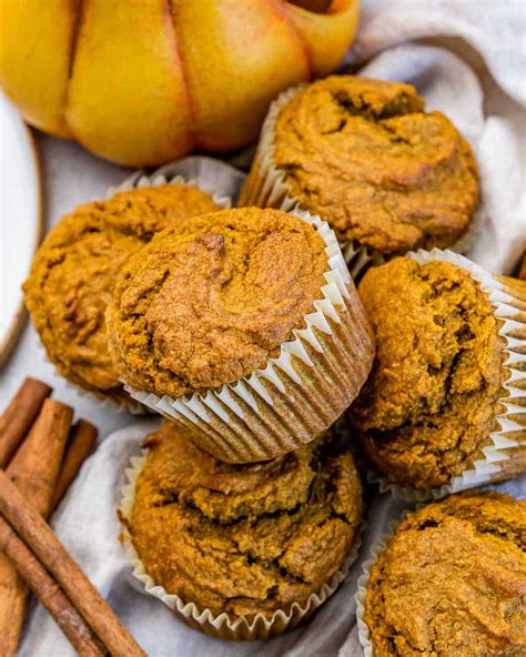 Healthy Pumpkin Muffins - Healthy Fitness Meals