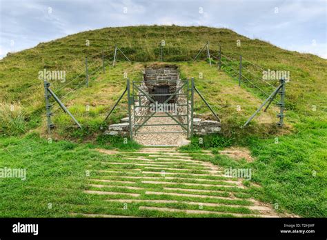 Maeshowe, Stone Age chambered tomb, 5000 years old, Neolithic building ...