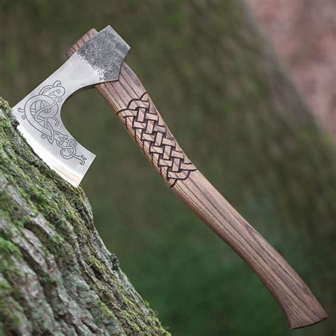 Bearded Axe with Scandinavian Motif – Skullvikings