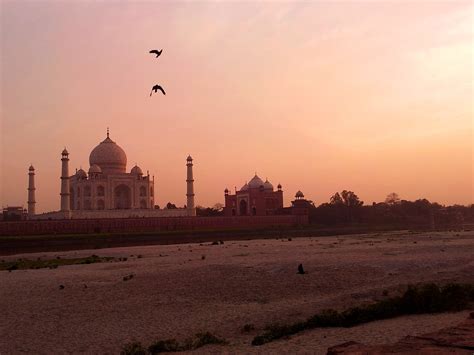 Sunrise and Sunset near Taj Mahal in Taj Mahal and Agra 2024-2025 - Rove.me