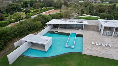 Beyoncé and Jay-Z buy $200M Malibu mansion, set record in California ...