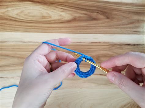 How to crochet around a plastic ring - Highland Hickory Designs