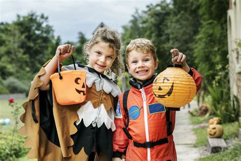 8 tricks to make Halloween fun