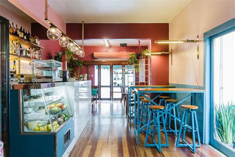 Botanique Café Bar Plantas: Urban Jungle with a Cozy, Imperfect Twist ...