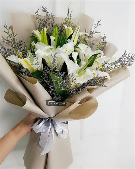 White Lily Bouquet – 02 - Wish Flowers