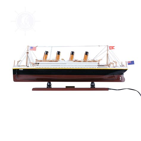 TITANIC CRUISE SHIP MODEL PAINTED WITH LIGHTS | Museum-quality Cruiser ...