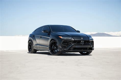 Lamborghini Urus – Black – PCH Exotics